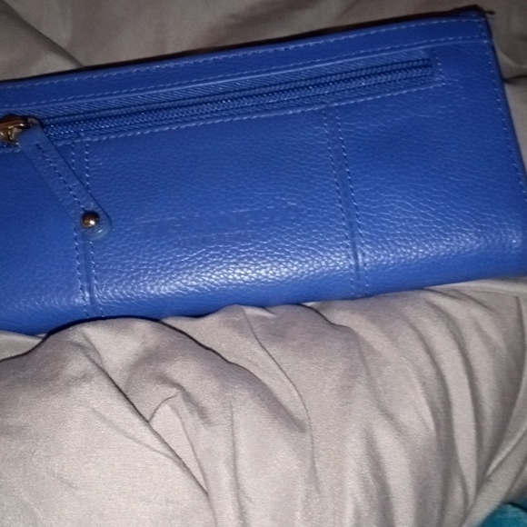 Tignanello genuine, leather wallet - Picture 3 of 11